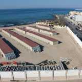 San Francesco � Ci spostiamo ora in direzione ovest, per entrare nella zona di San Francesco, delimitata da via Giordano/via Mercadante, via Napoli, il Canalone e il mare. Qui i baresi, soprattutto d�estate, si riuniscono per rilassarsi tra storici lidi, grandi spiagge libere e verdi pinete